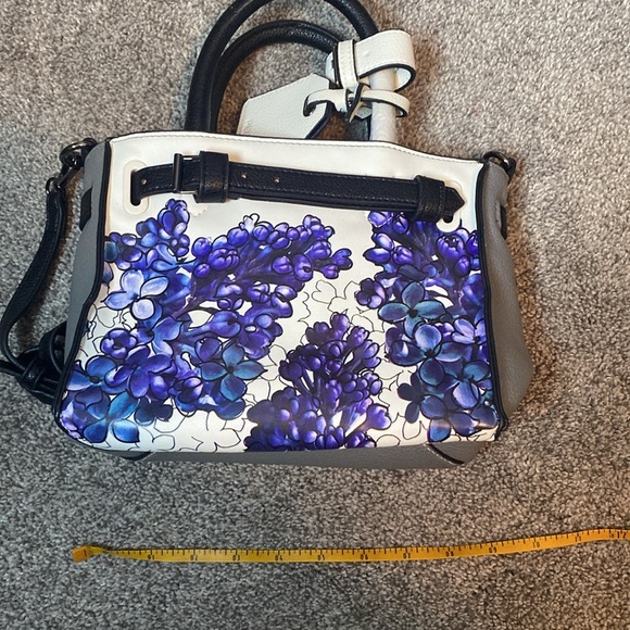 REED Handbag Hyacinth Floral White Gray Black Purple NWT - Picture 6 of 7
